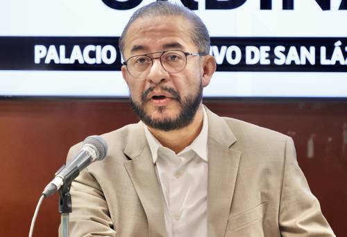 Después de fundar y dirigir los partidos Encuentro Social y Encuentro Solidario, el ahora morenista Hugo Éric Flores va en su tercer intento de consolidar una organización política, ahora con el nombre Construyendo Solidaridad y Paz.